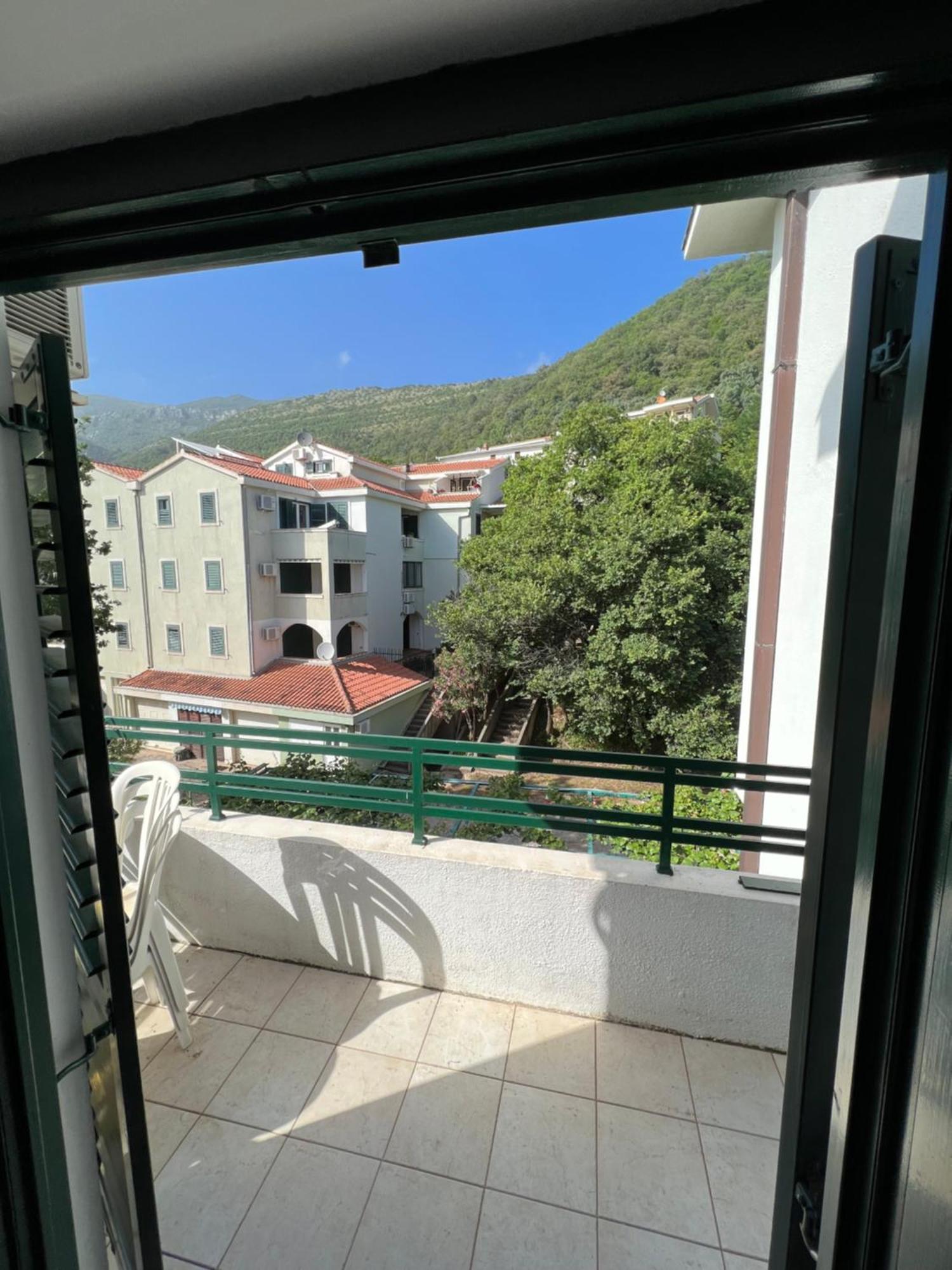 Renome Apartment Petrovac Exterior photo